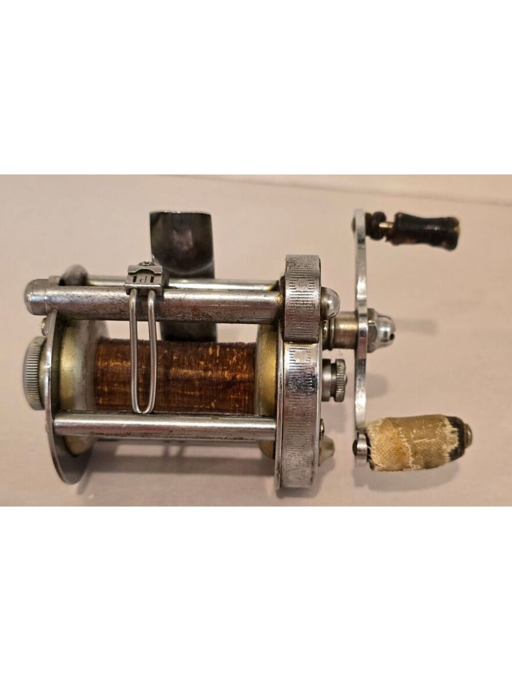 Vintage Pflueger Skilkast No. 1953 Fishing Reel Made in USA 1940's